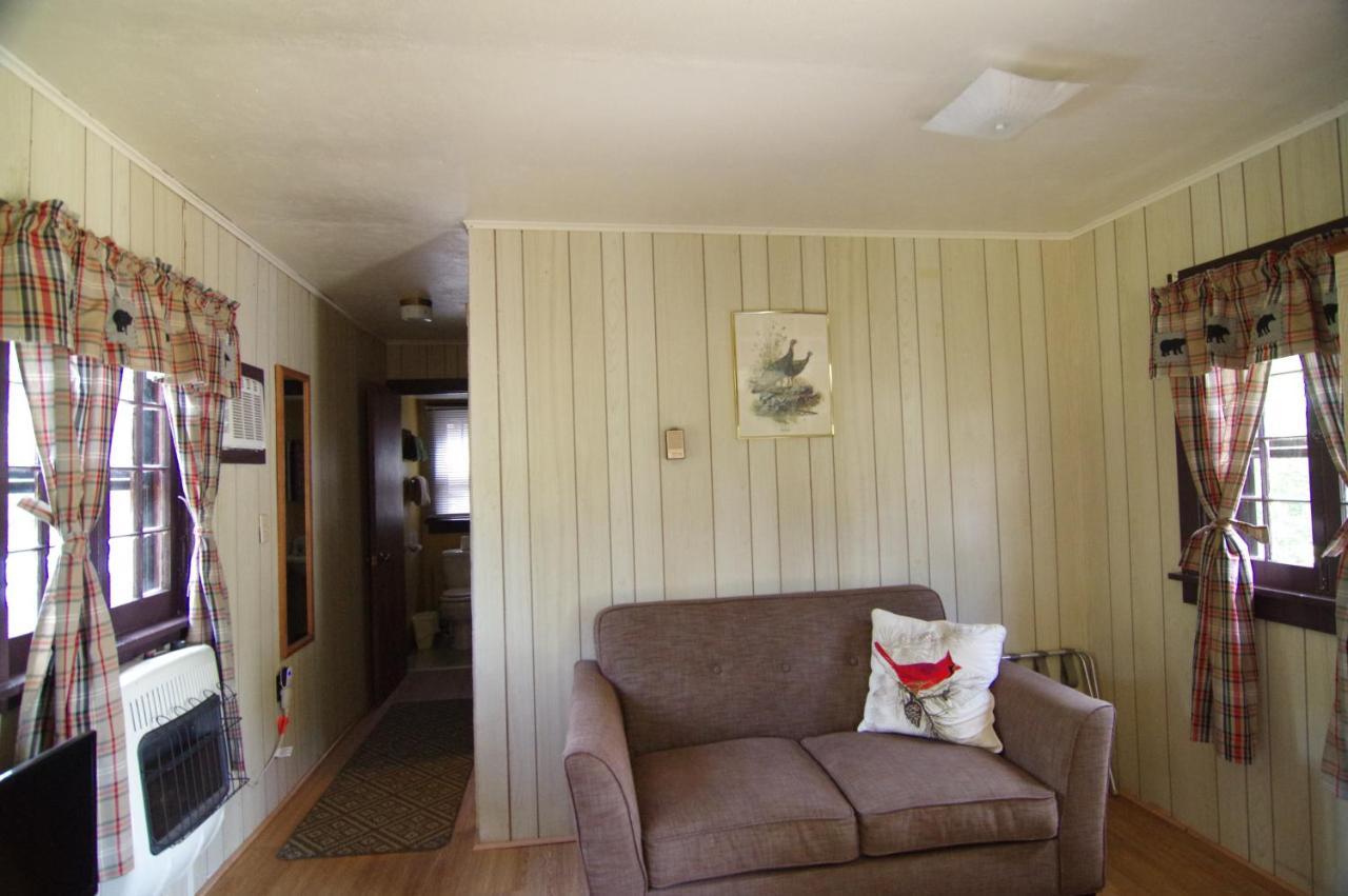 Moreno'S Adirondack Cabins Саранак Лейк Екстериор снимка